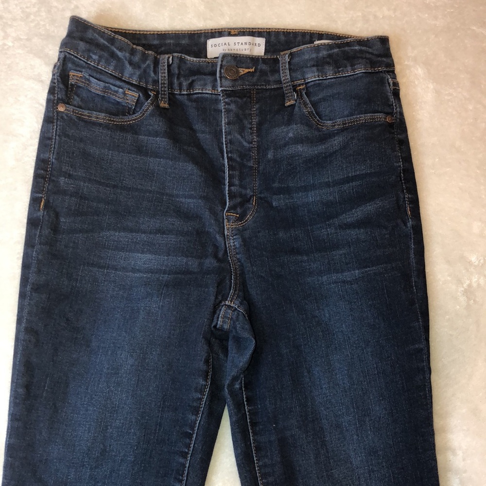 Social Standard High Rise Jeans - Picture 3 of 9
